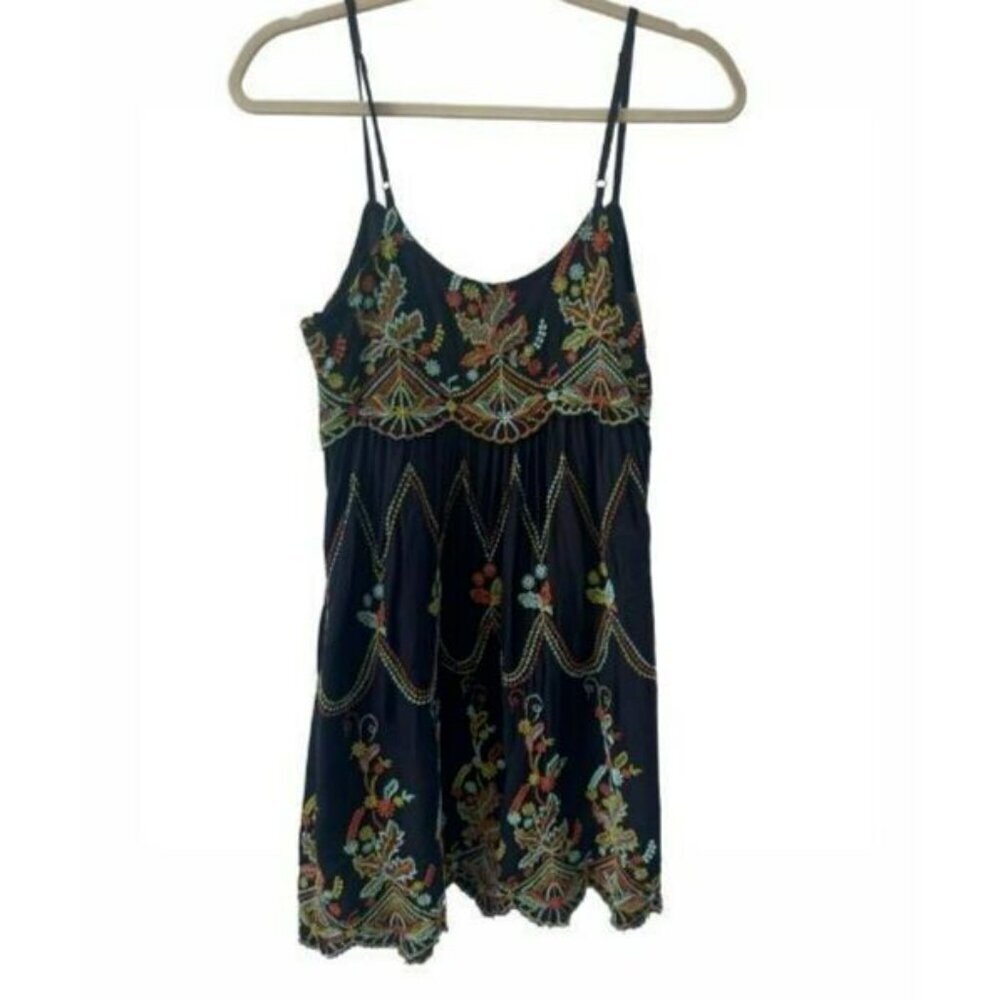 Urban Outfitters Jamie Embroidered Babydoll Dress M Strappy Black Boho raw hem